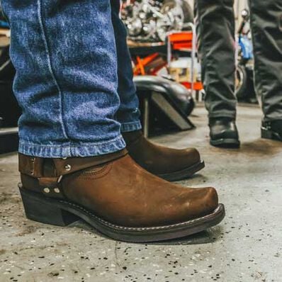 DURANGO® BROWN HARNESS BOOT DB594