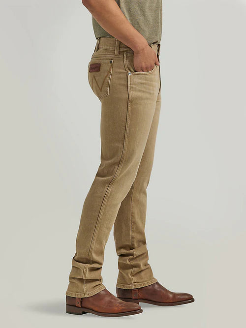 Men's Wrangler Saddle Retro® Slim Fit Straight Leg Jean 88MWZ